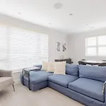 Hidden 2Bd Gem Opposite Hyde Park